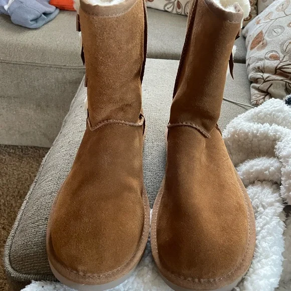 Koolaburra boots size 11, brand new never worn! - Picture 5 of 6